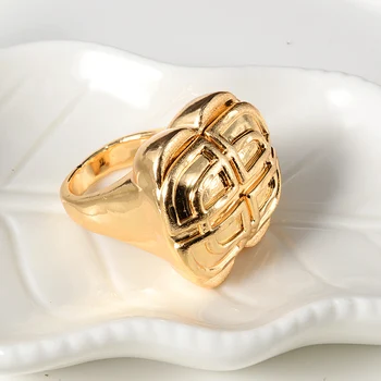 Saulėtą Papuošalai Didelis Žiedas 2020 M. Naujo Dizaino Aukštos Kokybės Vario Žiedas Papuošalai Moterims, Ir Vestuvių Žiedas Šalis Gėlių Tendencija Žiedas Dovana