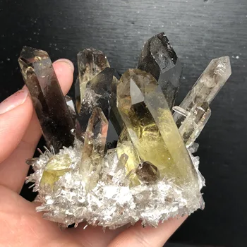 Unikalus Gamtos rusvas skaidrus kvarco kristalų grupių mineralų pavyzdžius, reiki gydymo gražus amatų namų puošybai